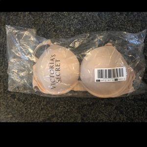 Victoria’s Secret Push-Up Bra